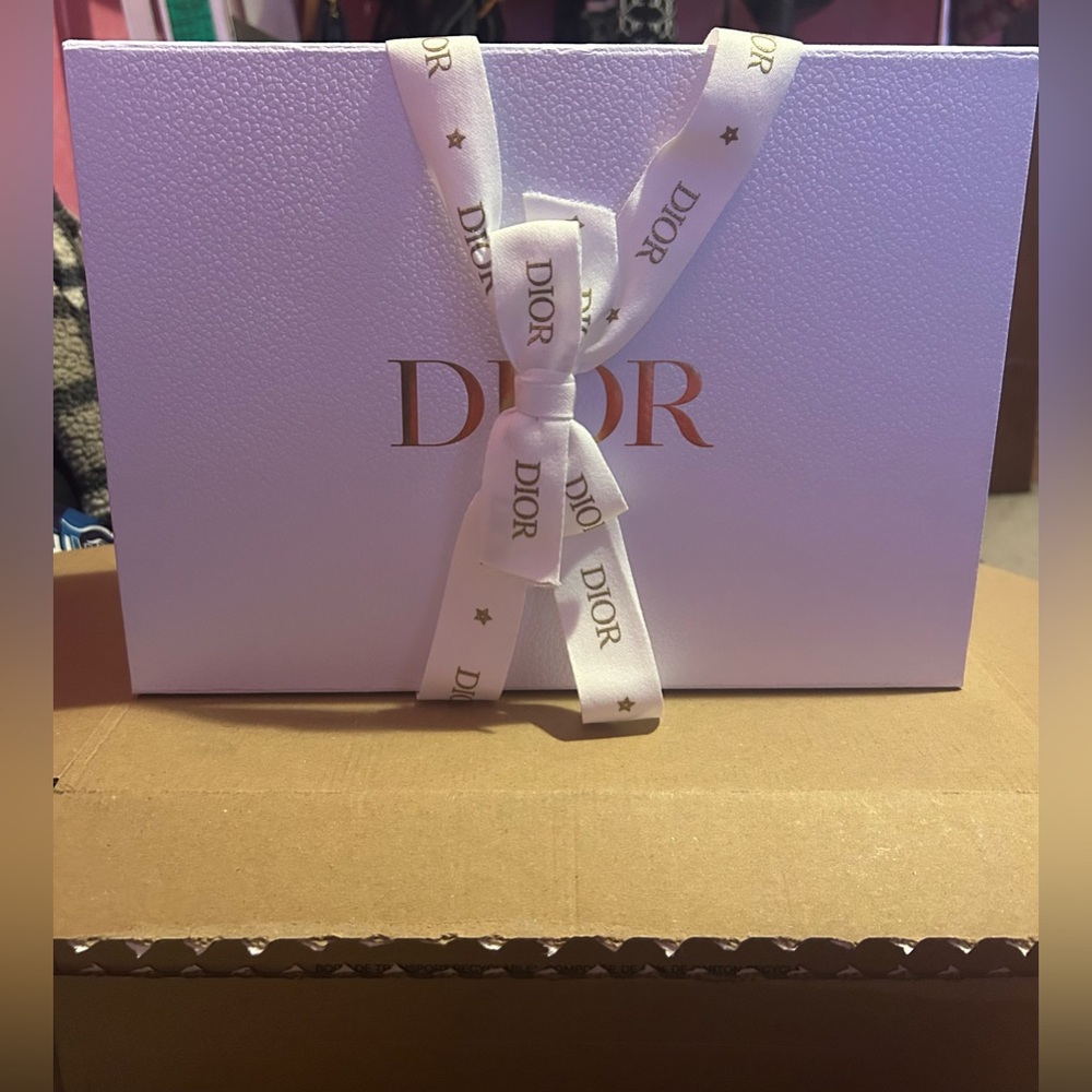 CHRISTIAN DIOR AUTHENTIC BOX, RIBBON, DIOR PAPER, DIOR CARD 4 FREE DIOR SHOW!